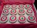 12 Christmas Cupcakes