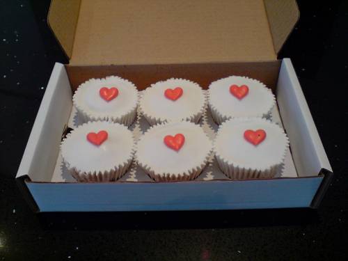 12 Love Heart Cupcakes - £18.95